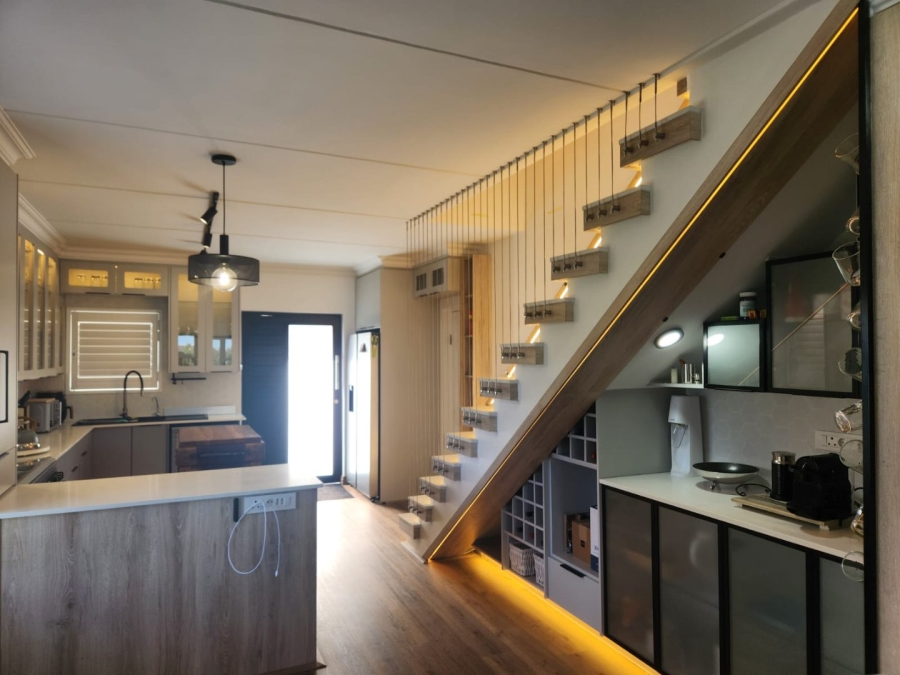 3 Bedroom Property for Sale in Mont Fleur Mountain Estate Western Cape